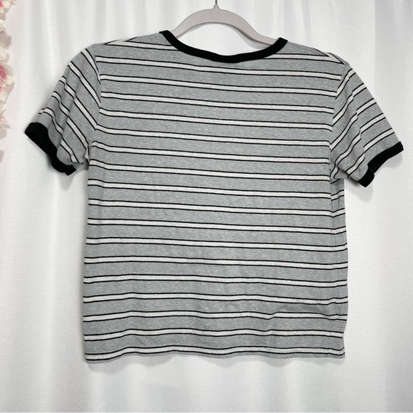 🌸 4/$20 TBar Striped Crop Top shirt xs - Picture 5 of 5
